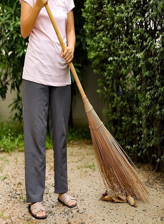 LIVECOOL مكنسة لايف كول ذات العصا الطويلة للمنزل/المكتب، مناسبة للأرضيات الرطبة، وللحديقة، والتنظيف الخارجي، مصنوعة من ألياف الخيزران الطبيعية النقية وجوز الهند. - Image 2